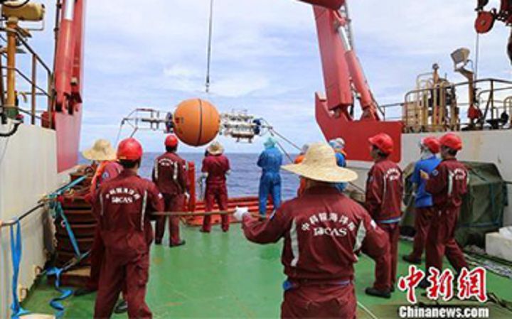 國(guó)家海洋綜合科考船科學(xué)號(hào).jpg 國(guó)家海洋綜合科考船科學(xué)號(hào).jpg