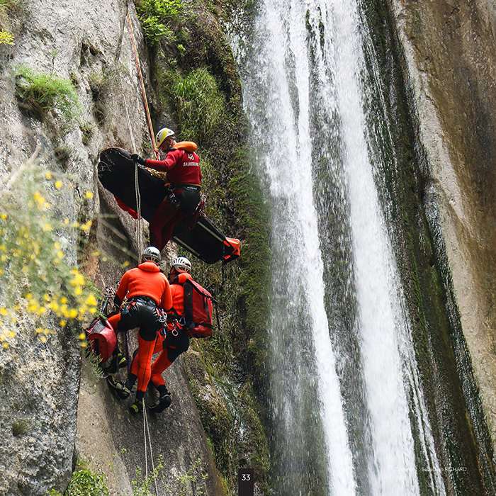 動力繩和靜力繩哪個的延展性更大 動力繩和靜力繩哪個的延展性更大